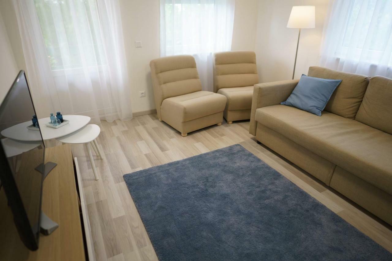 Eleven Apartman House ケストヘイ エクステリア 写真