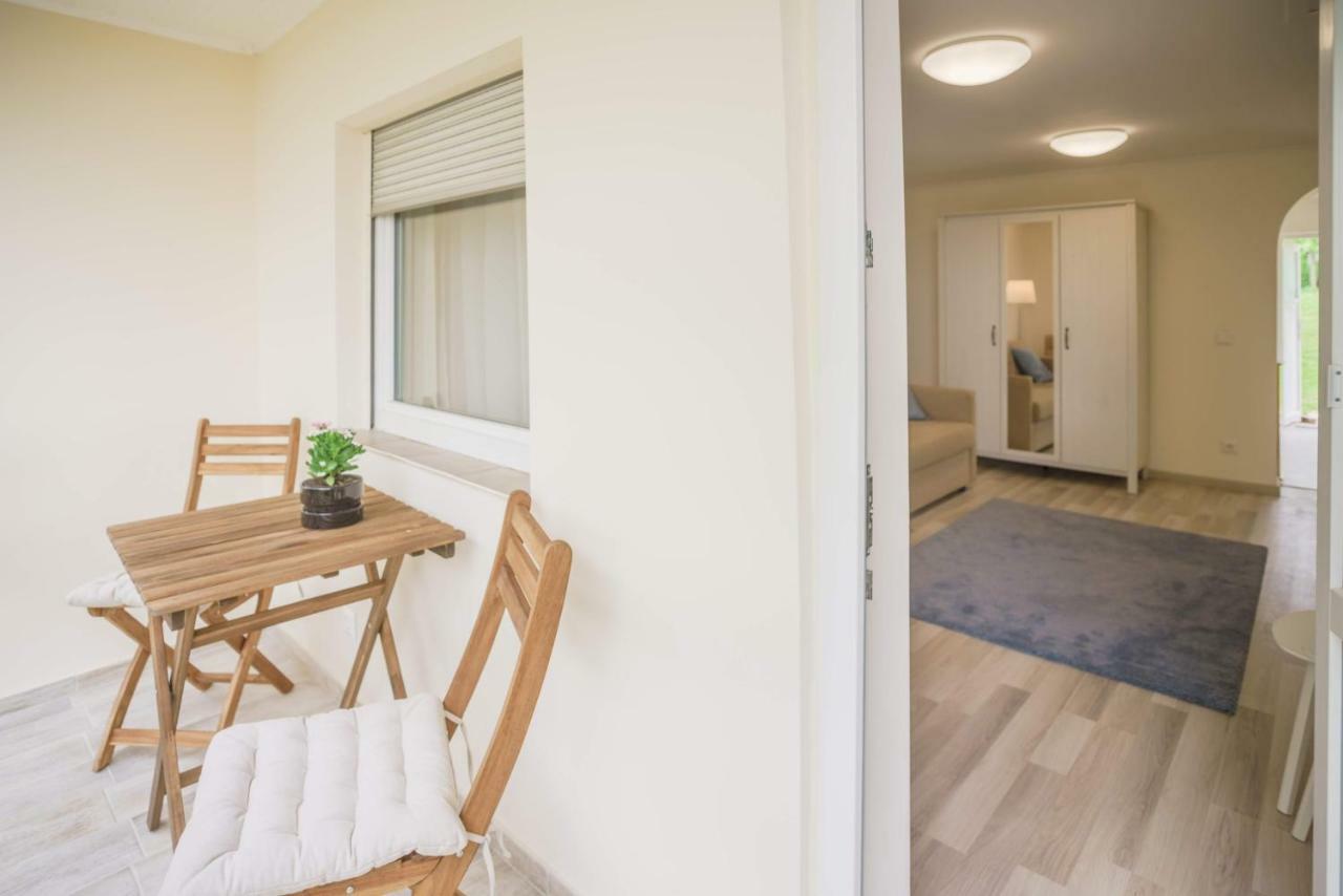 Eleven Apartman House ケストヘイ エクステリア 写真